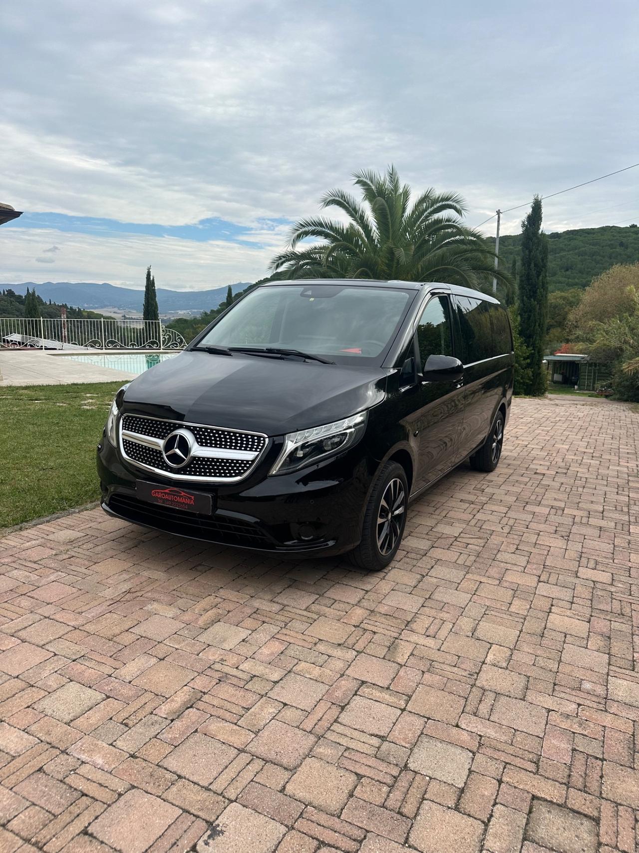 Mercedes Benz