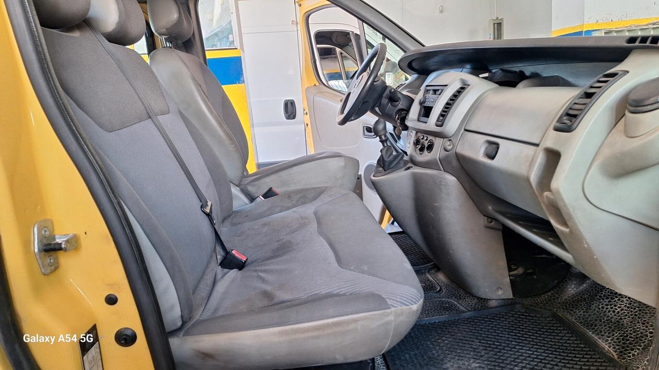 Opel Vivaro 29 2.5 DTI PC-TN Combi