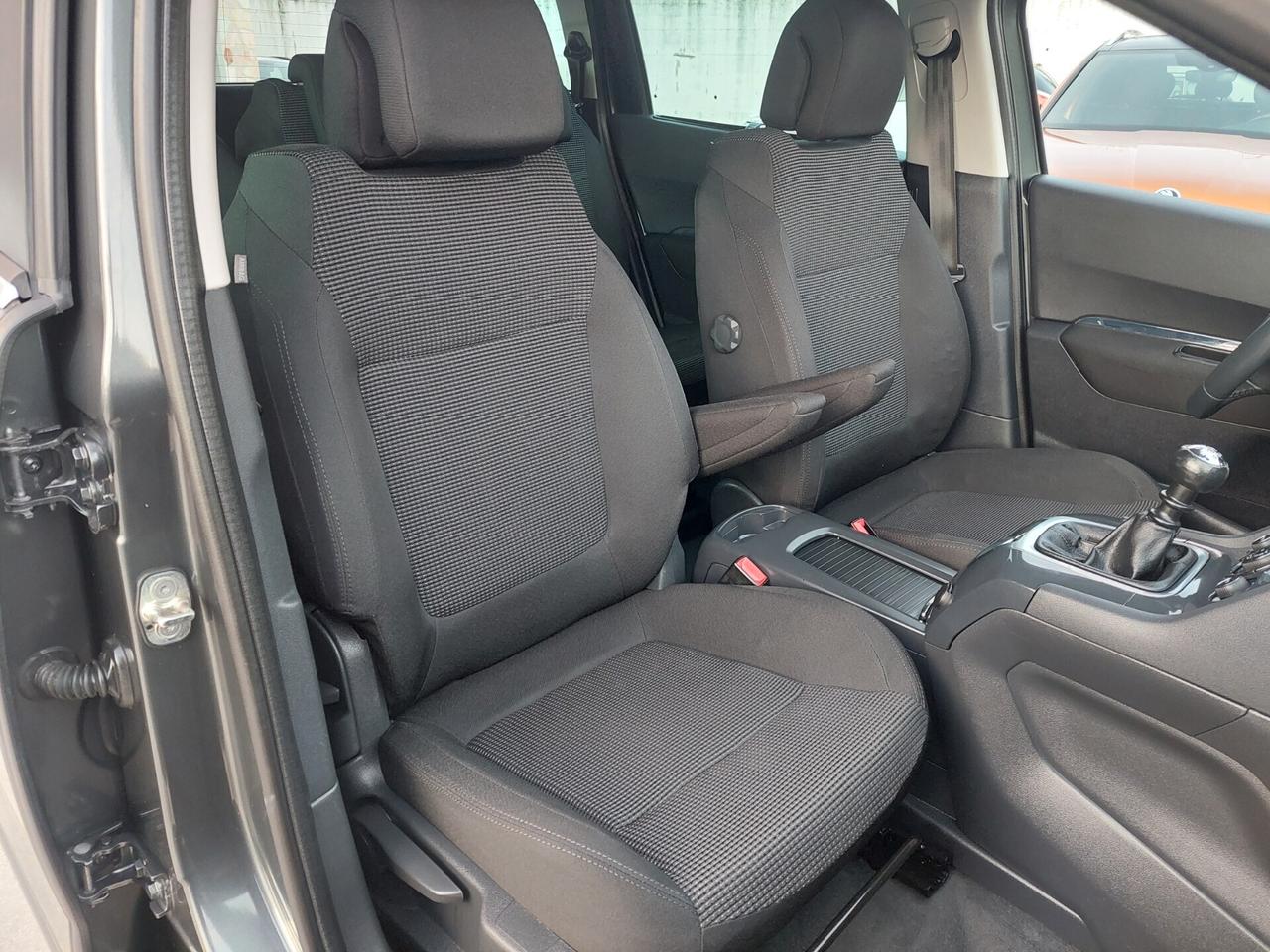 Peugeot 5008 1.6 HDi 110CV 80.000km 7p