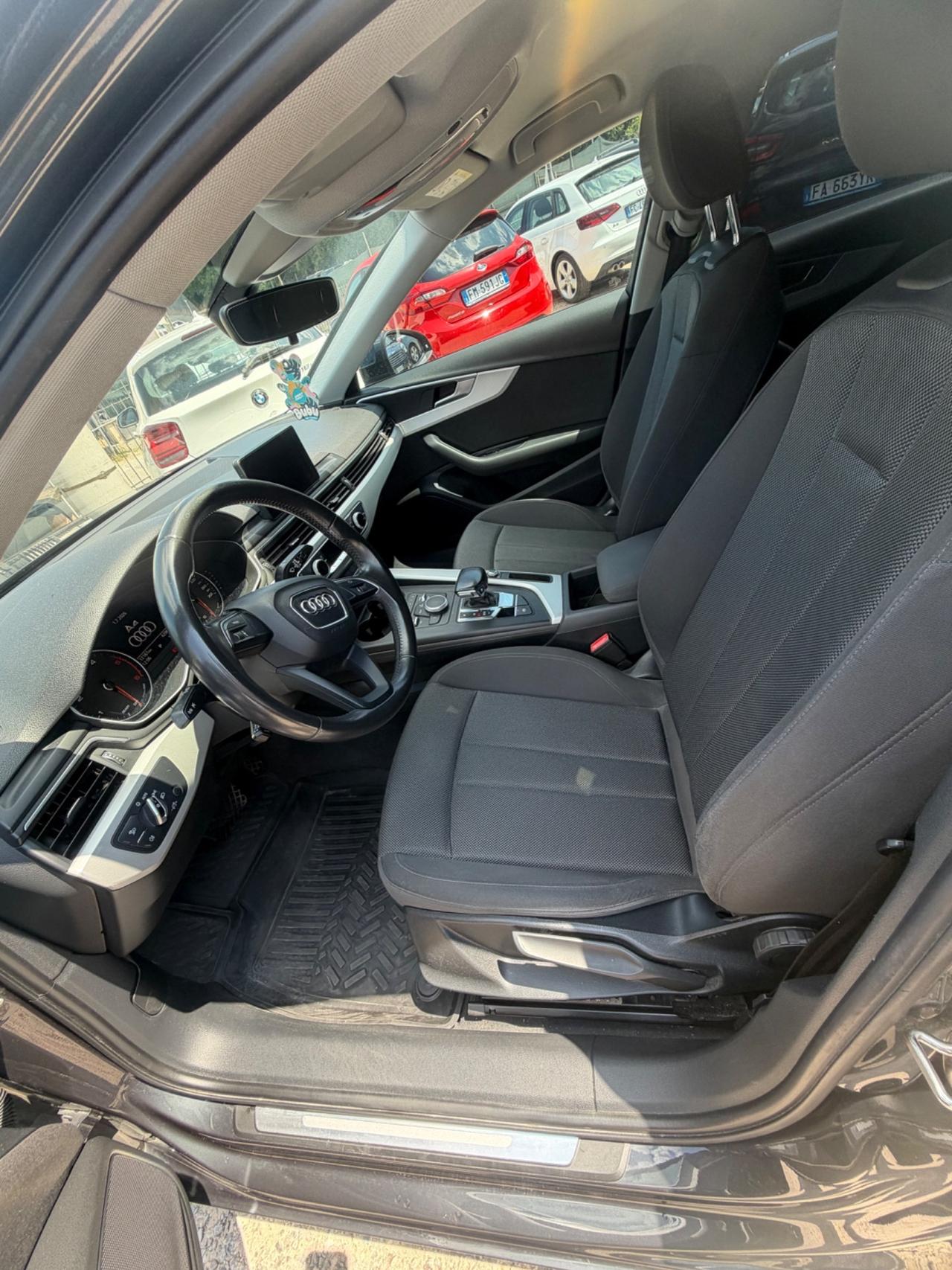 Audi A4 2.0 TDI 150 CV S tronic