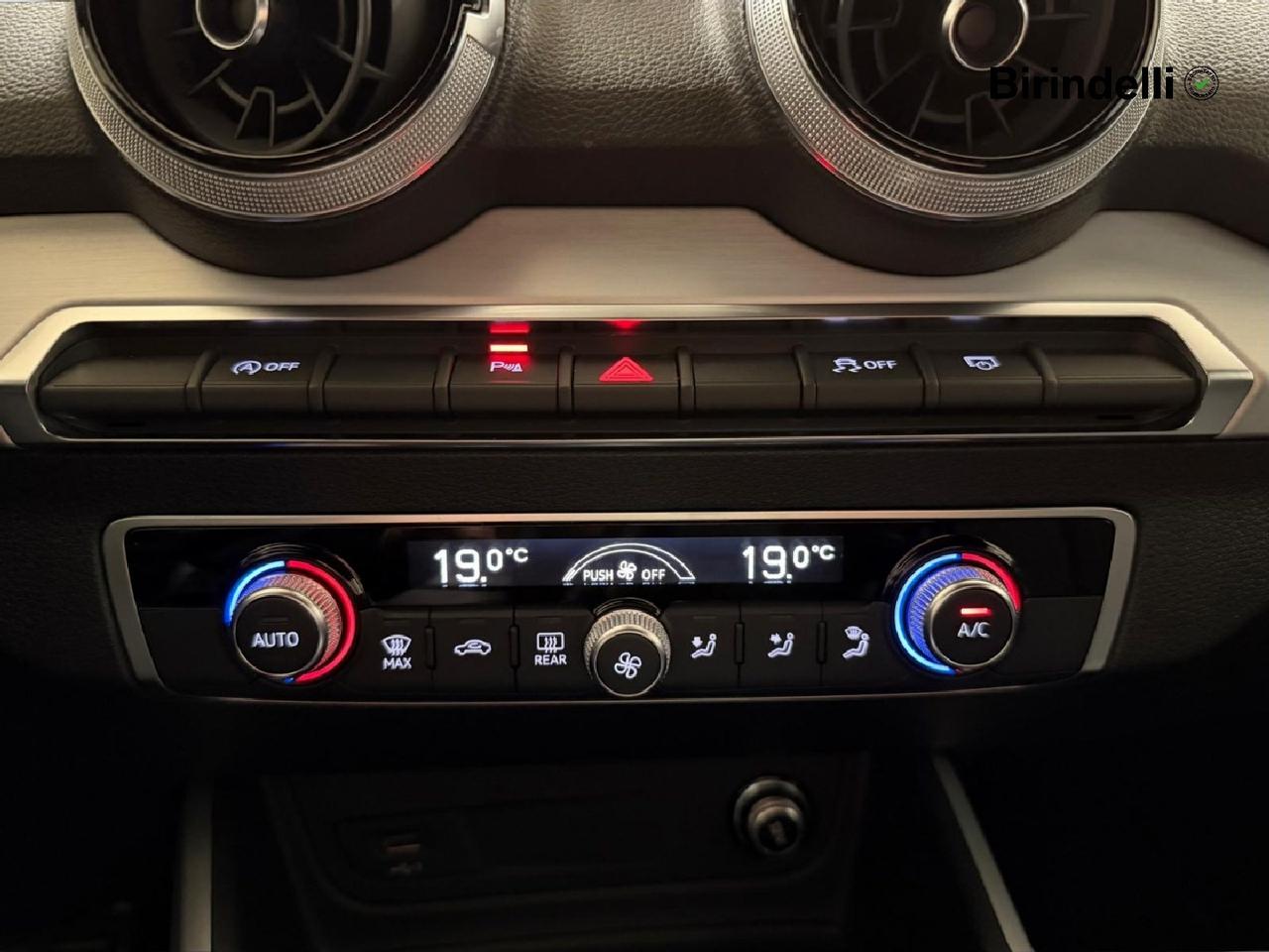 AUDI Q2 - Q2 35 TDI quattro S tronic S line Edition