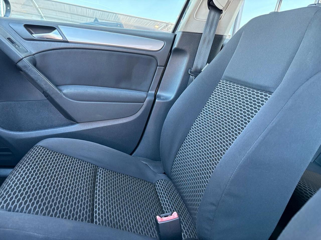 Volkswagen Golf TRENDLINE 1.6 TDI DPF 5p. UNICO PR.