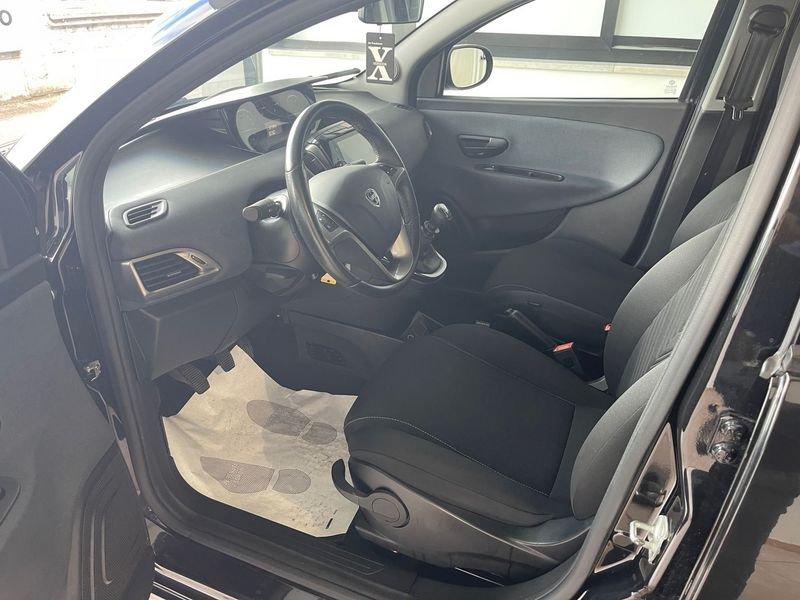 Lancia Ypsilon 1.0 FireFly 70cv S&S Hybrid GOLD PLUS