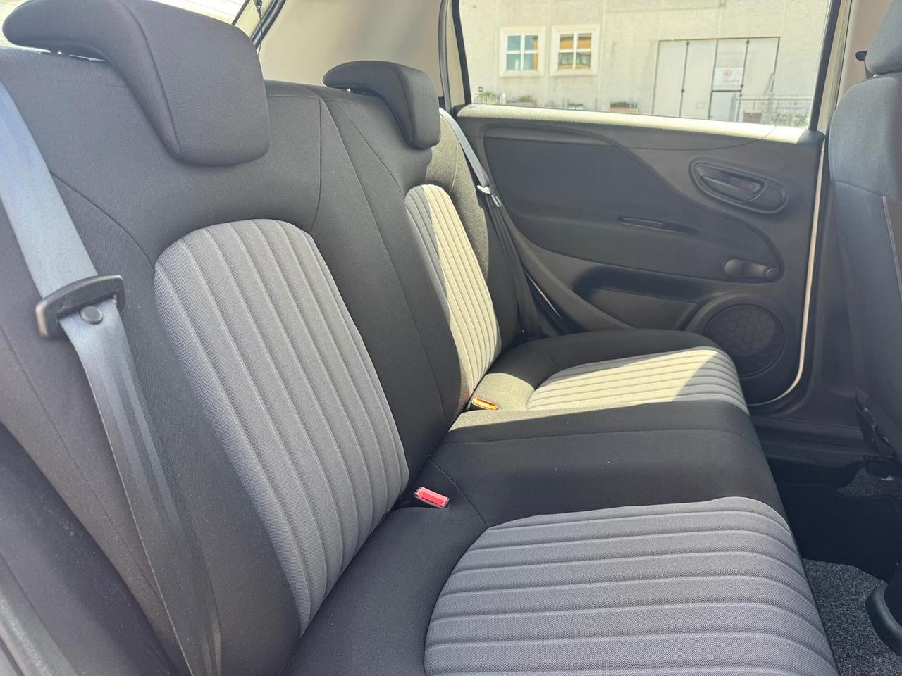 Fiat Punto 1.3 MJT 4p AUTOCARRO Van 4 posti