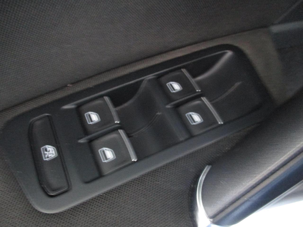 Volkswagen Golf 5 Porte Golf 5p 1.6 tdi Highline 110cv