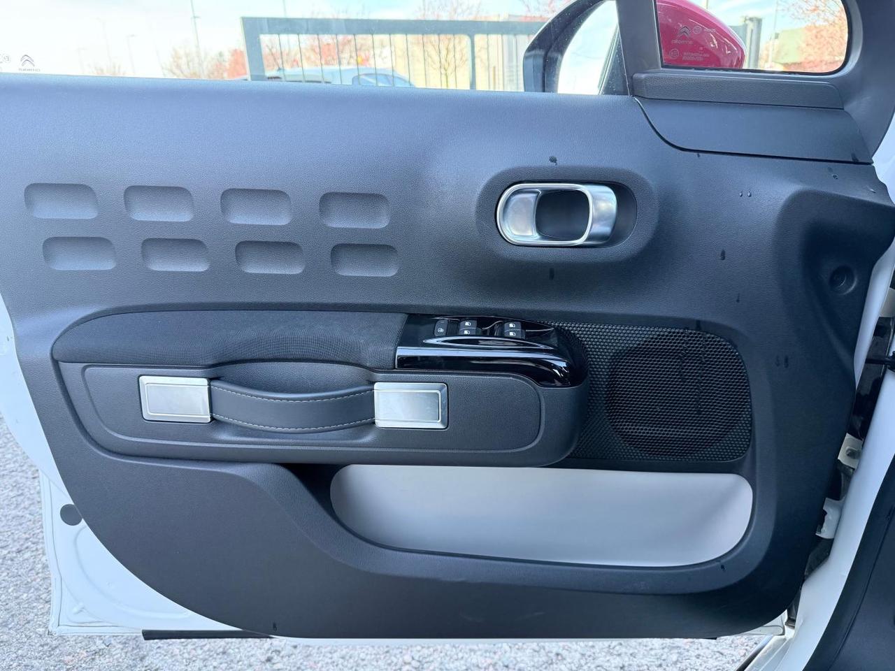 Citroen C3 1.2 puretech Shine s&s 83cv