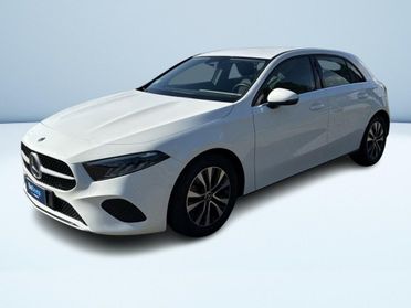 Mercedes Classe A 180 180 D Advanced 8G-DCT