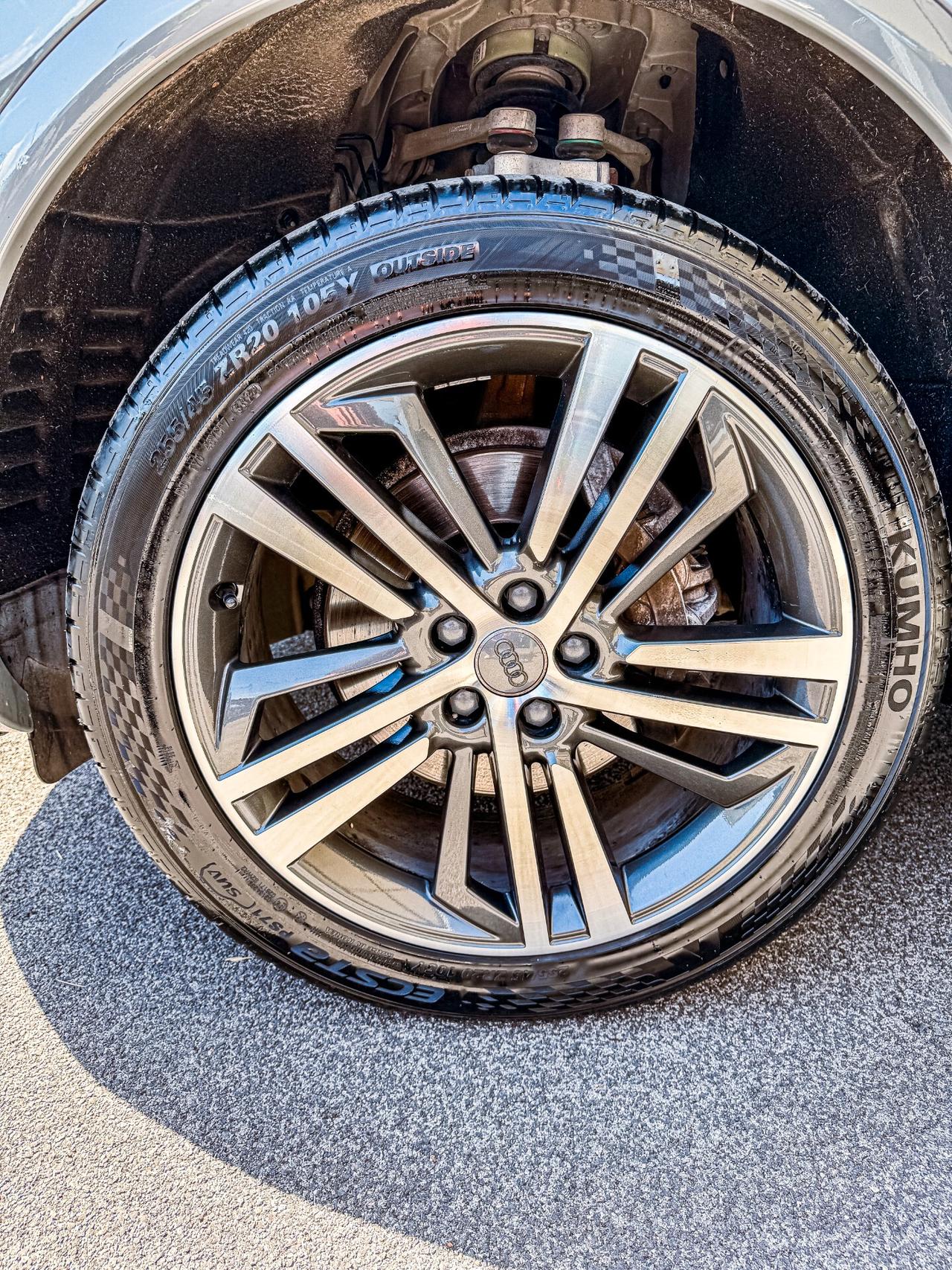 Audi Q5 40 TDI quattro S line plus