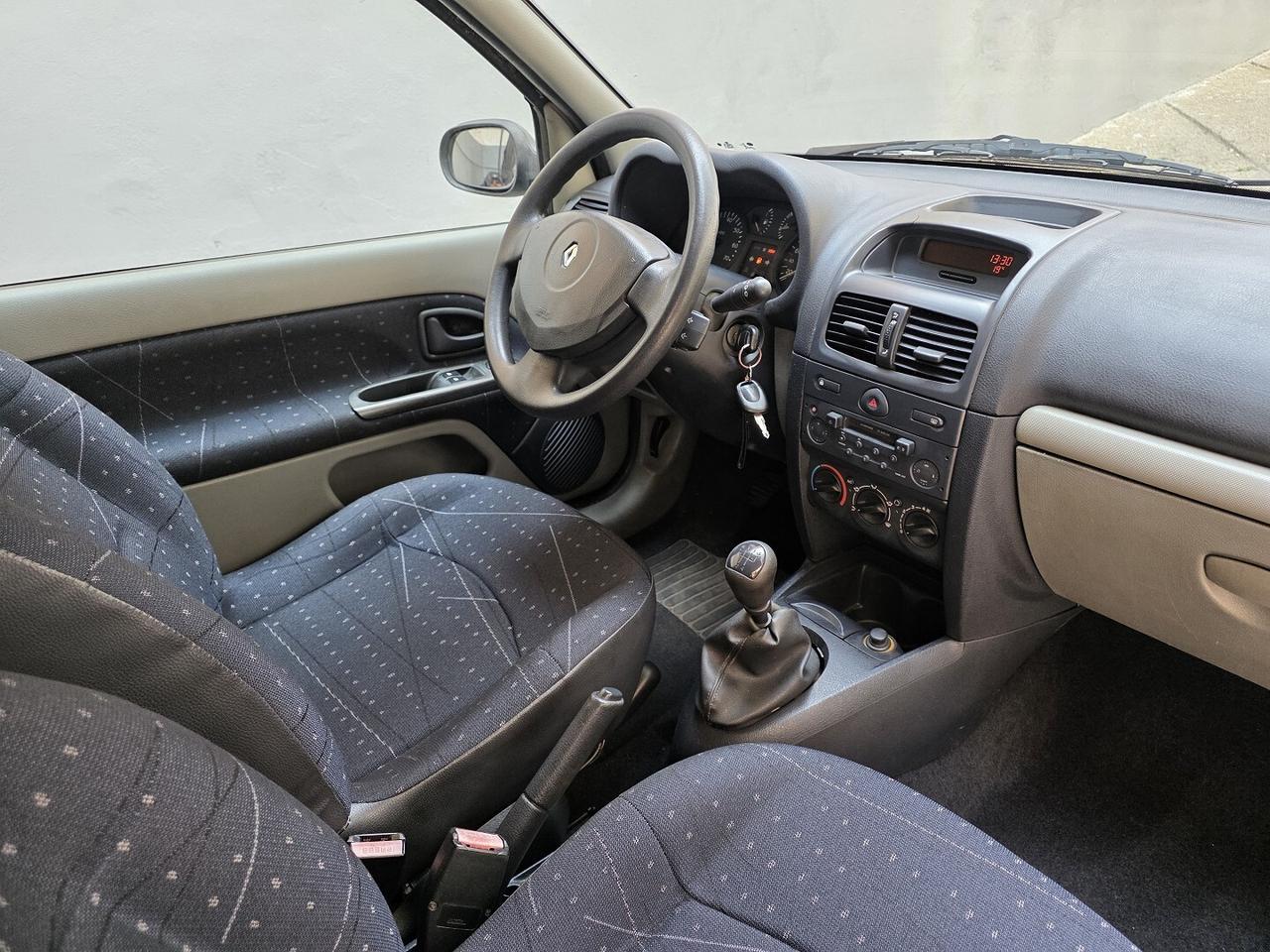 RENAULT CLIO - UNICO PROPRIETARIO