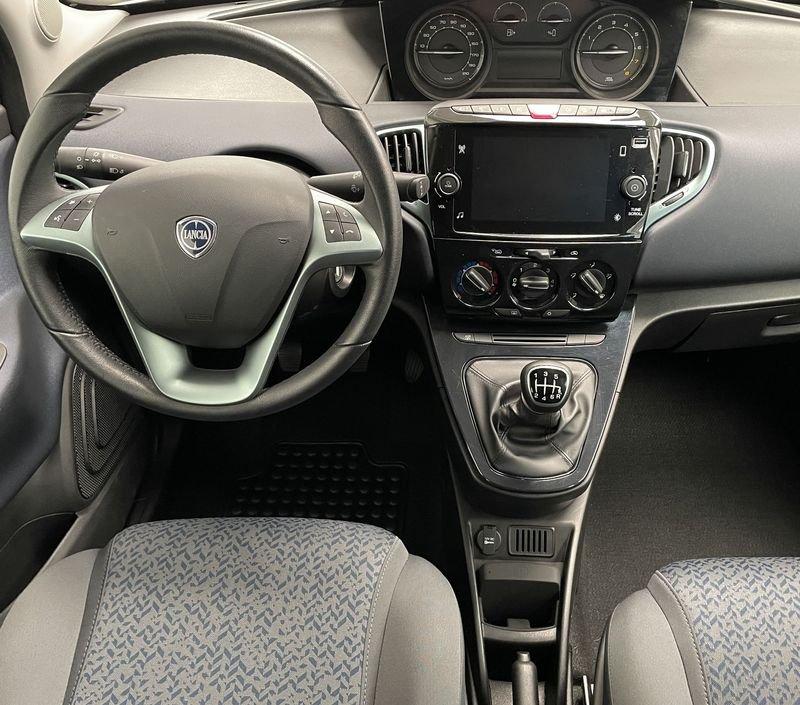 Lancia Ypsilon 1.0 FireFly 5 porte S&S Hybrid Platino