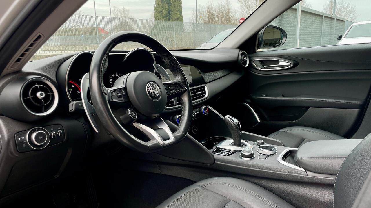 ALFA ROMEO GIULIA 2.2 TURBODIESEL EXECUTIVE 190CV - FULL LED, PELLE, CAR PLAY