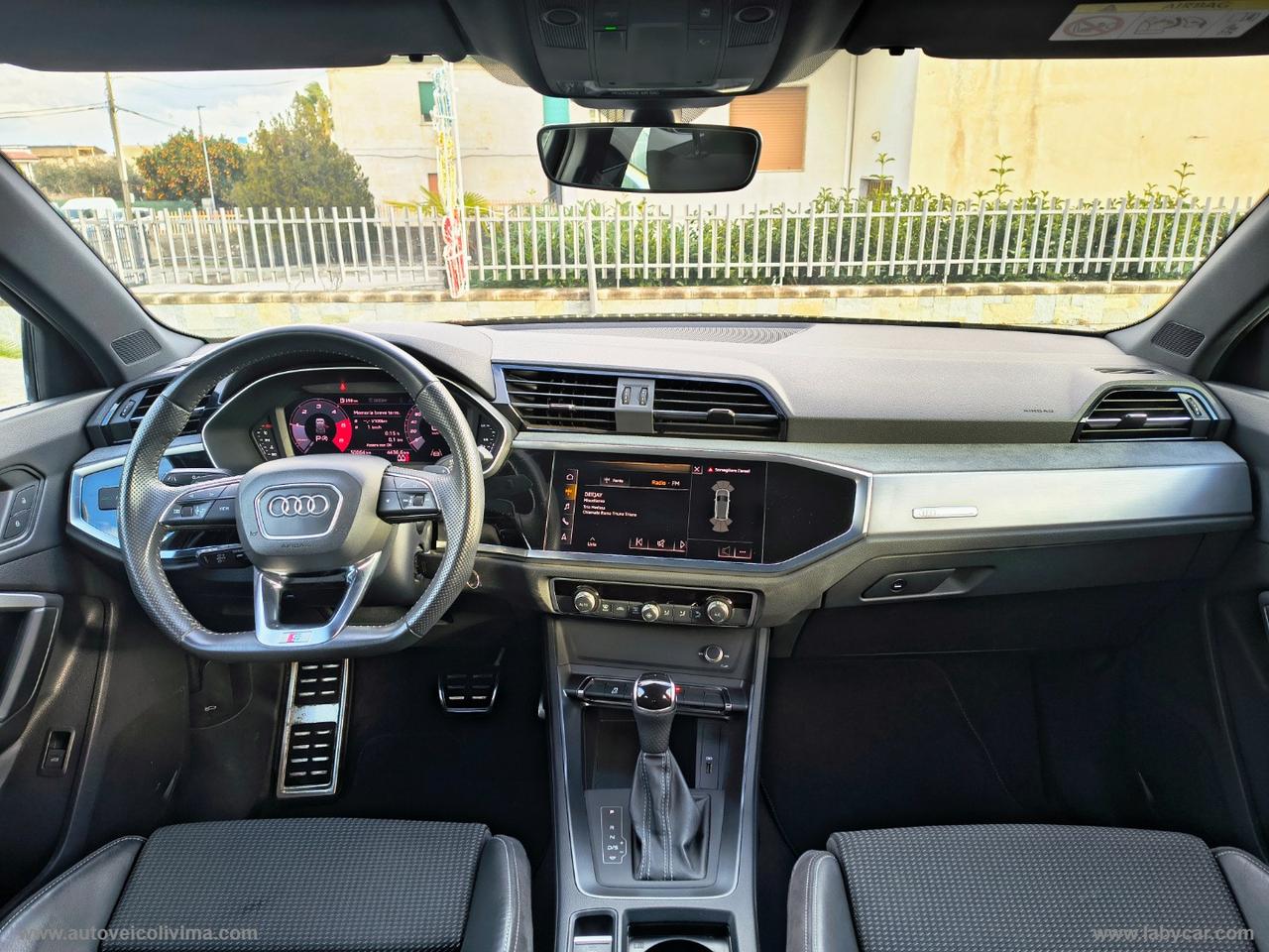 AUDI Q3 35 TDI S tronic Business Advanced S-LINE INTERNO