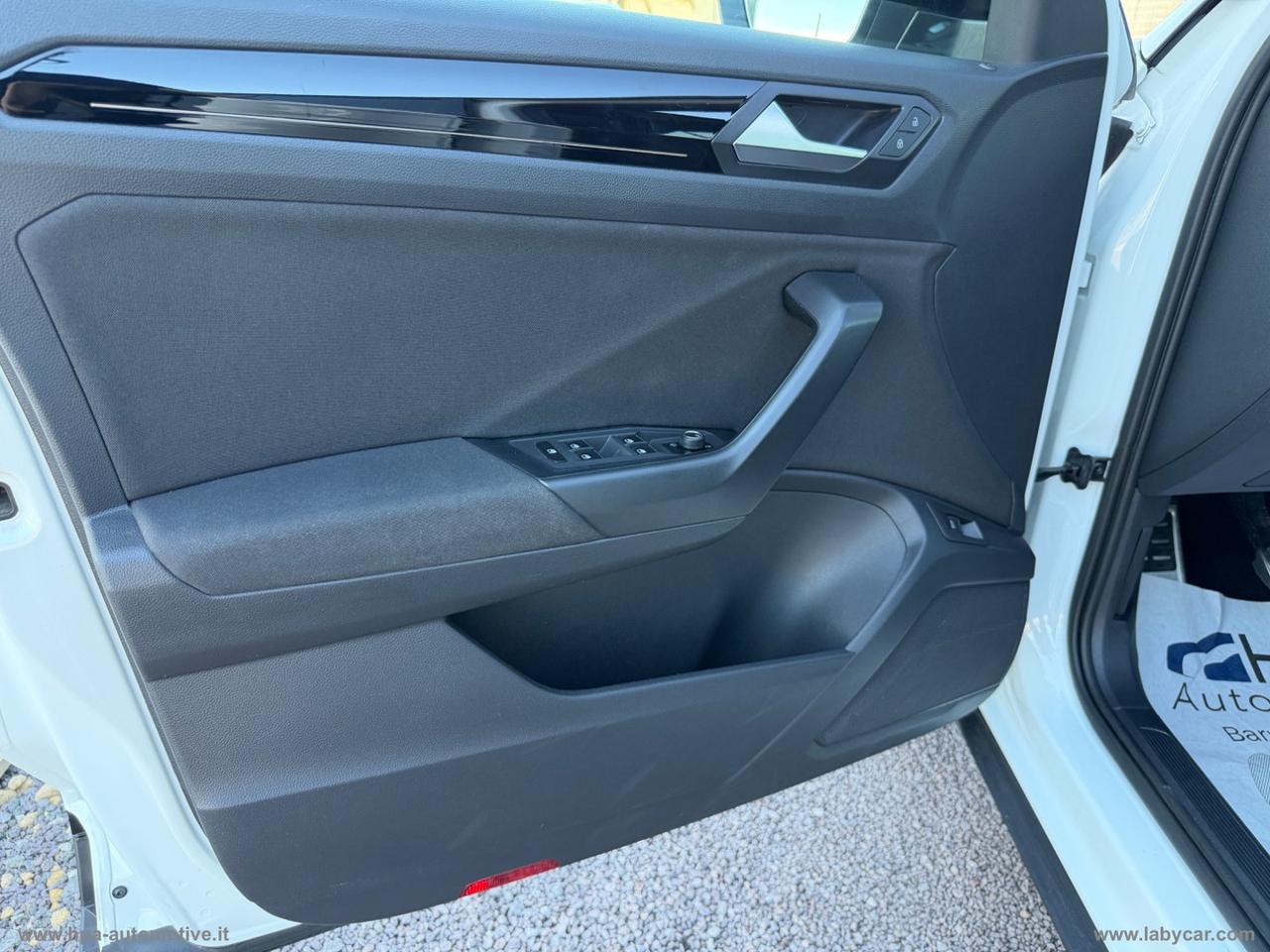 VOLKSWAGEN T-Roc 1.5 TSI 150CV SPORT LED NAVI TETTO RETROCAMERA