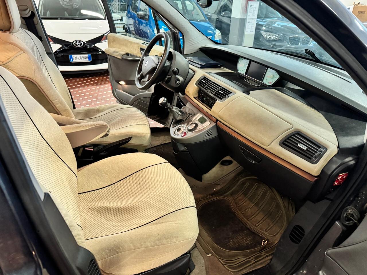 Lancia Phedra 2.2 JTD Emblema FAP - 7 Posti