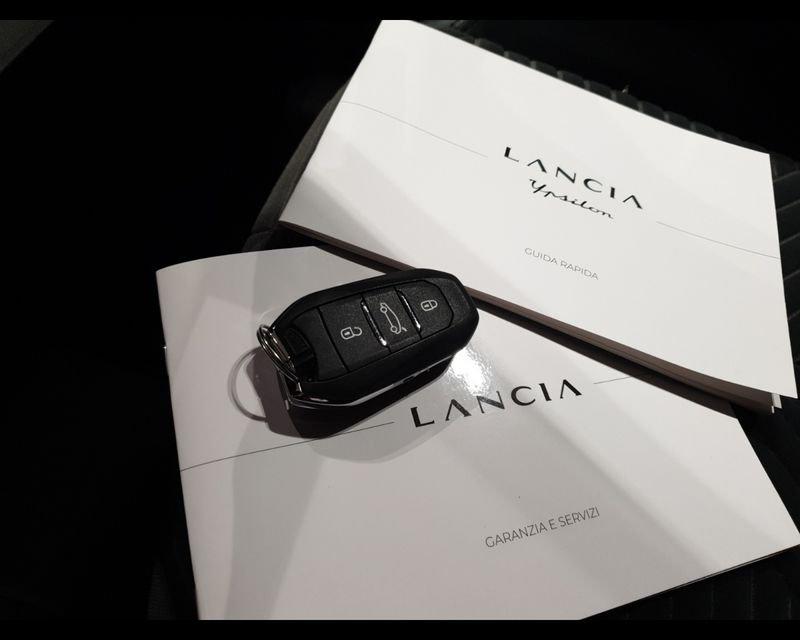 Lancia Ypsilon 4ª serie Hybrid e-DCT LX
