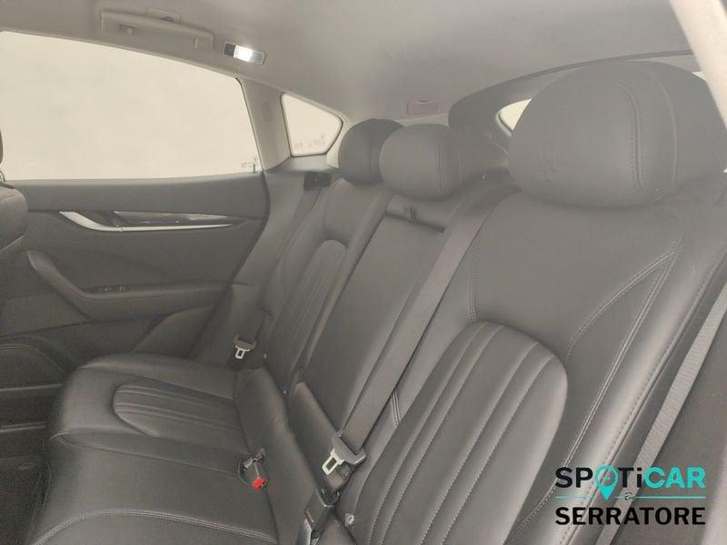 Maserati Levante 3.0 V6 275cv auto