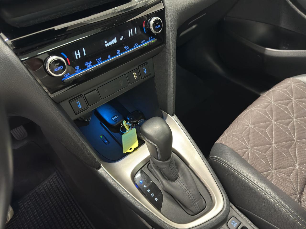 Toyota Yaris Cross 1.5h Lounge fwd 116cv e-cvt