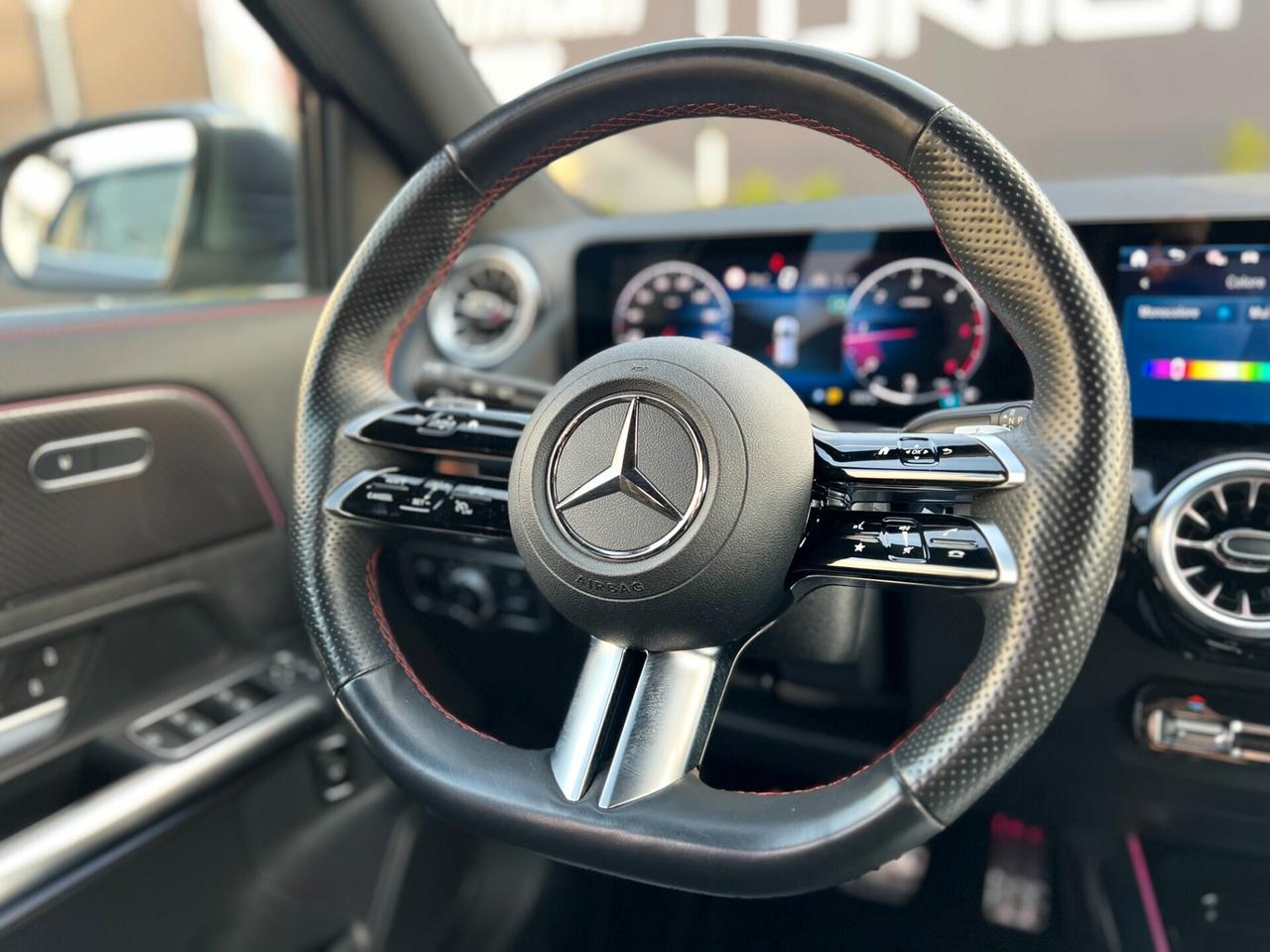 Mercedes-benz GLA 200 d 150cv AMG Premium UNICO PROPRIETARIO IVA ESPOSTA