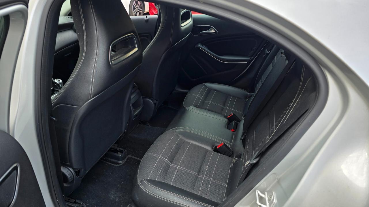 Mercedes-benz A 180 A 180 d Sport
