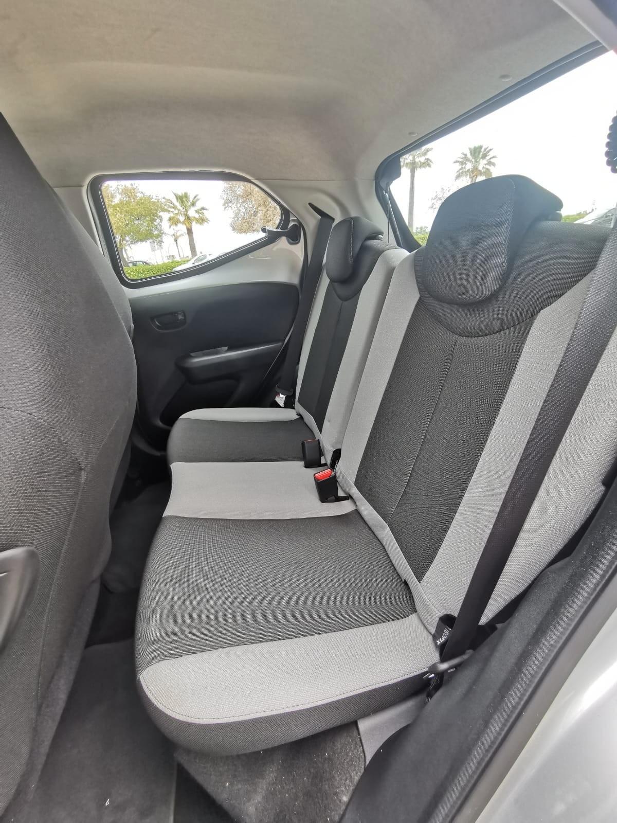 Toyota Aygo 1.0 VVT-i 69 CV 5P. x-wave 2015