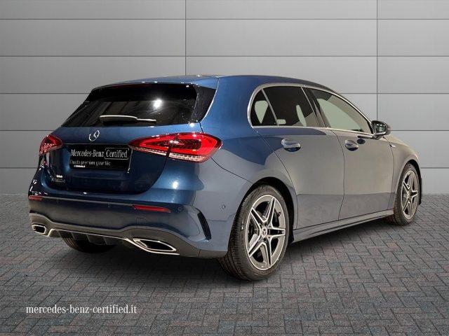 MERCEDES-BENZ A 180 d Auto Premium Navi