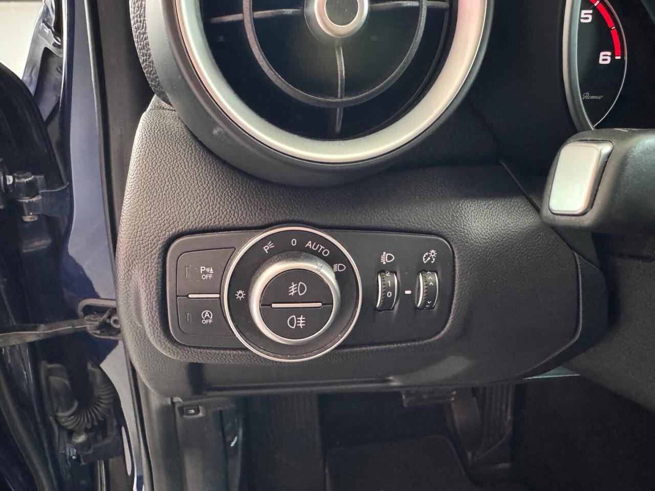 Alfa Romeo Giulia 2.2 Turbodiesel 180 CV - 2018