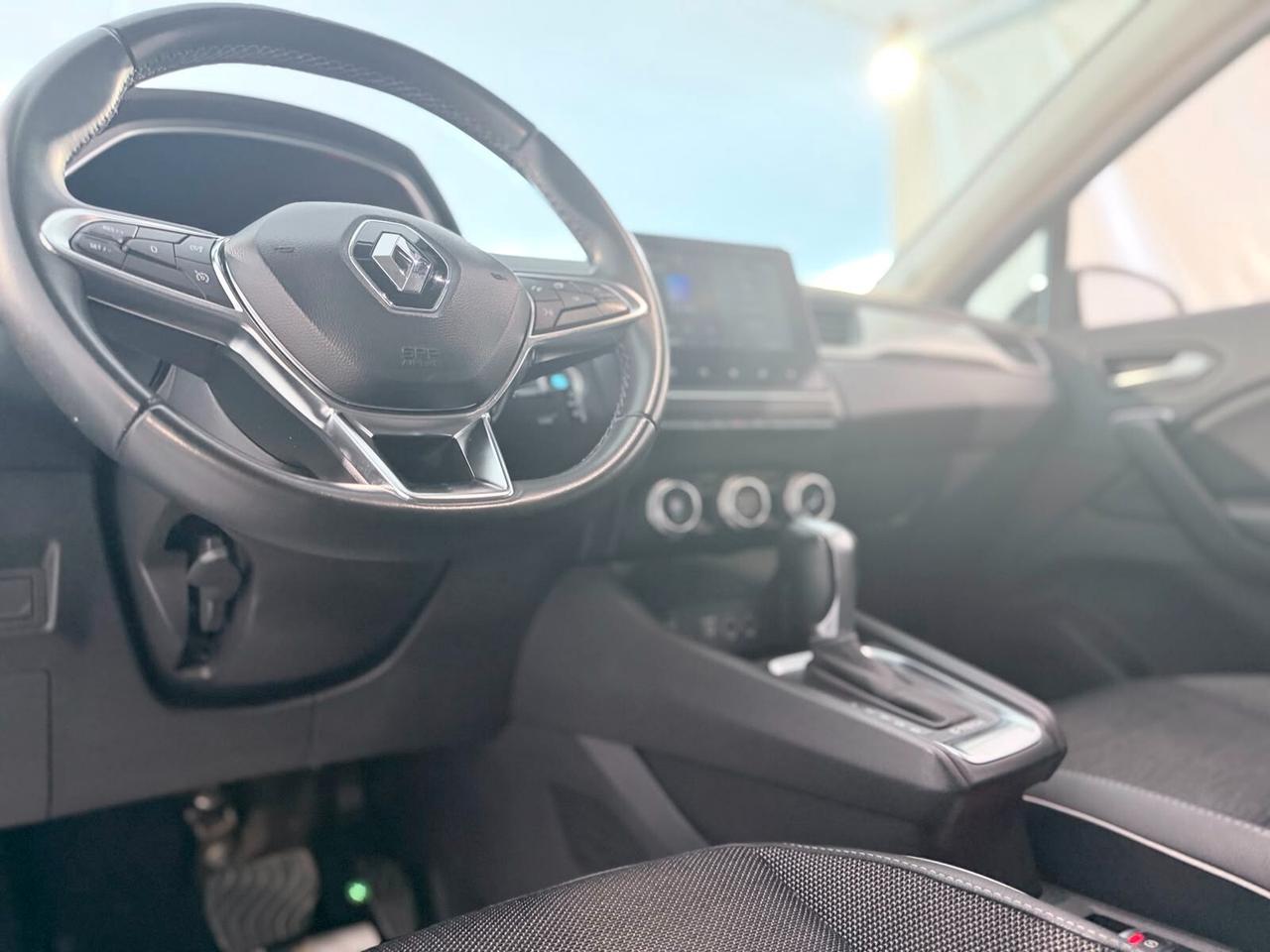 RENAULT CAPTUR FULL HYBRID AUTOMATICA
