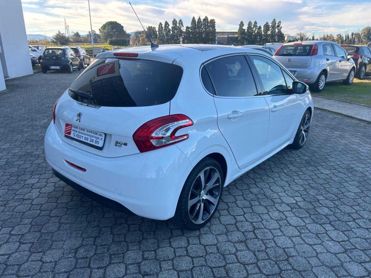 Peugeot 208 1.6 e-HDi 92 CV Stop&Start 5 porte Allure