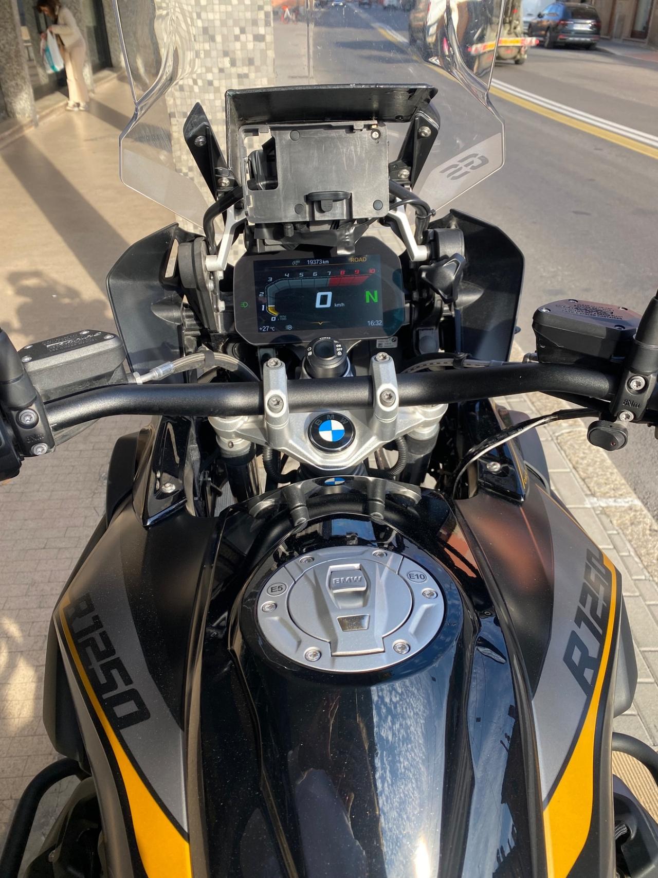 Bmw R 1250 GS Exclusive anno 2019 km 19000 Moto Come Nuova!