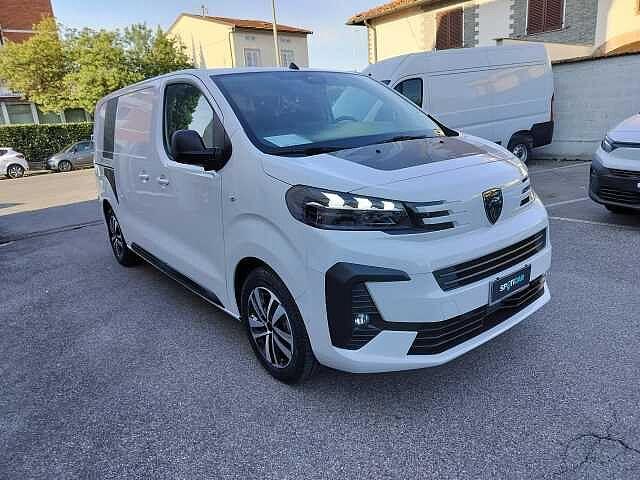 Peugeot Expert 2.2 BlueHDi 180 EAT8 Tech Edition