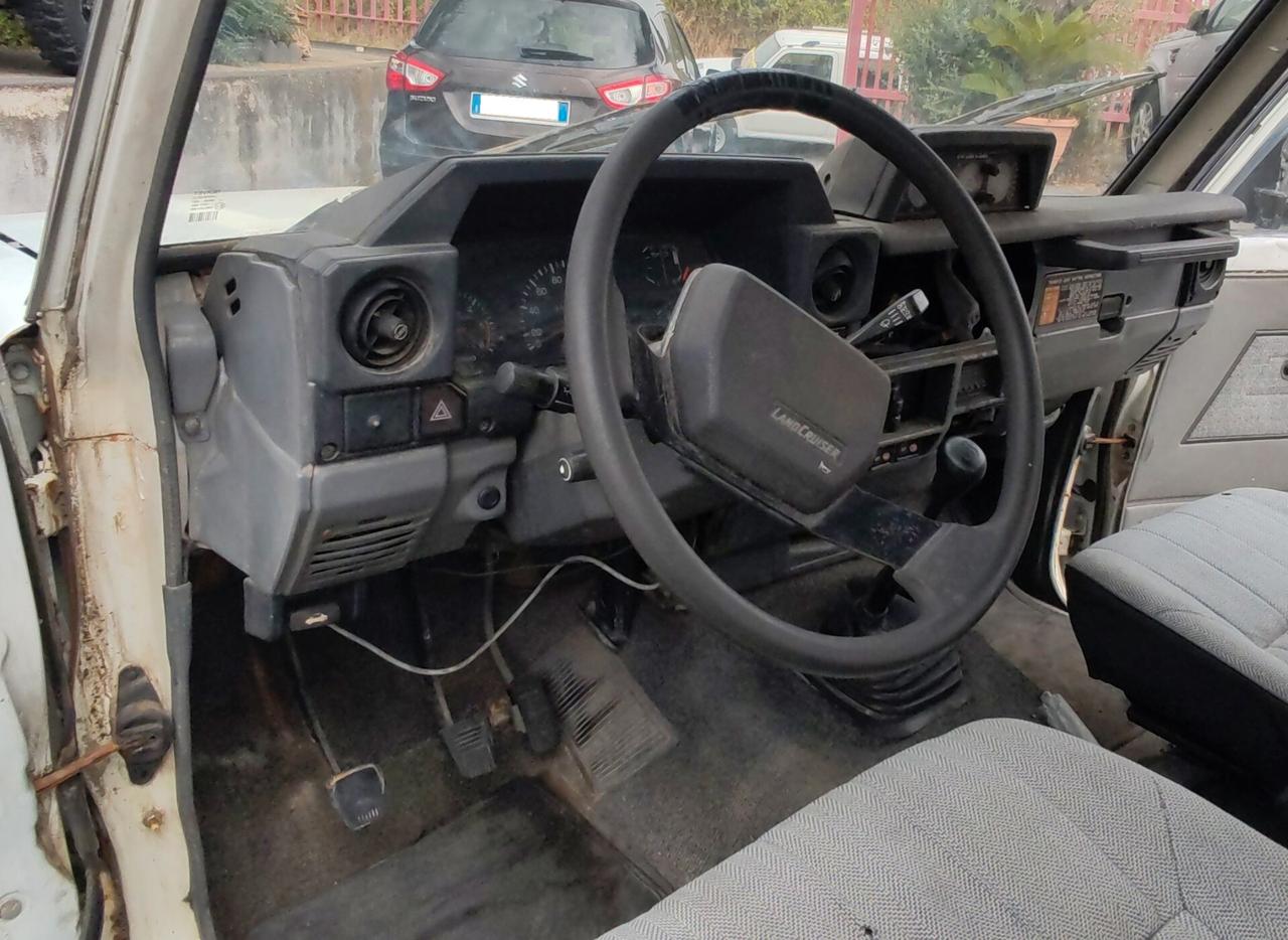 Toyota Land Cruiser II 2.4 turbodiesel LJ70 VX
