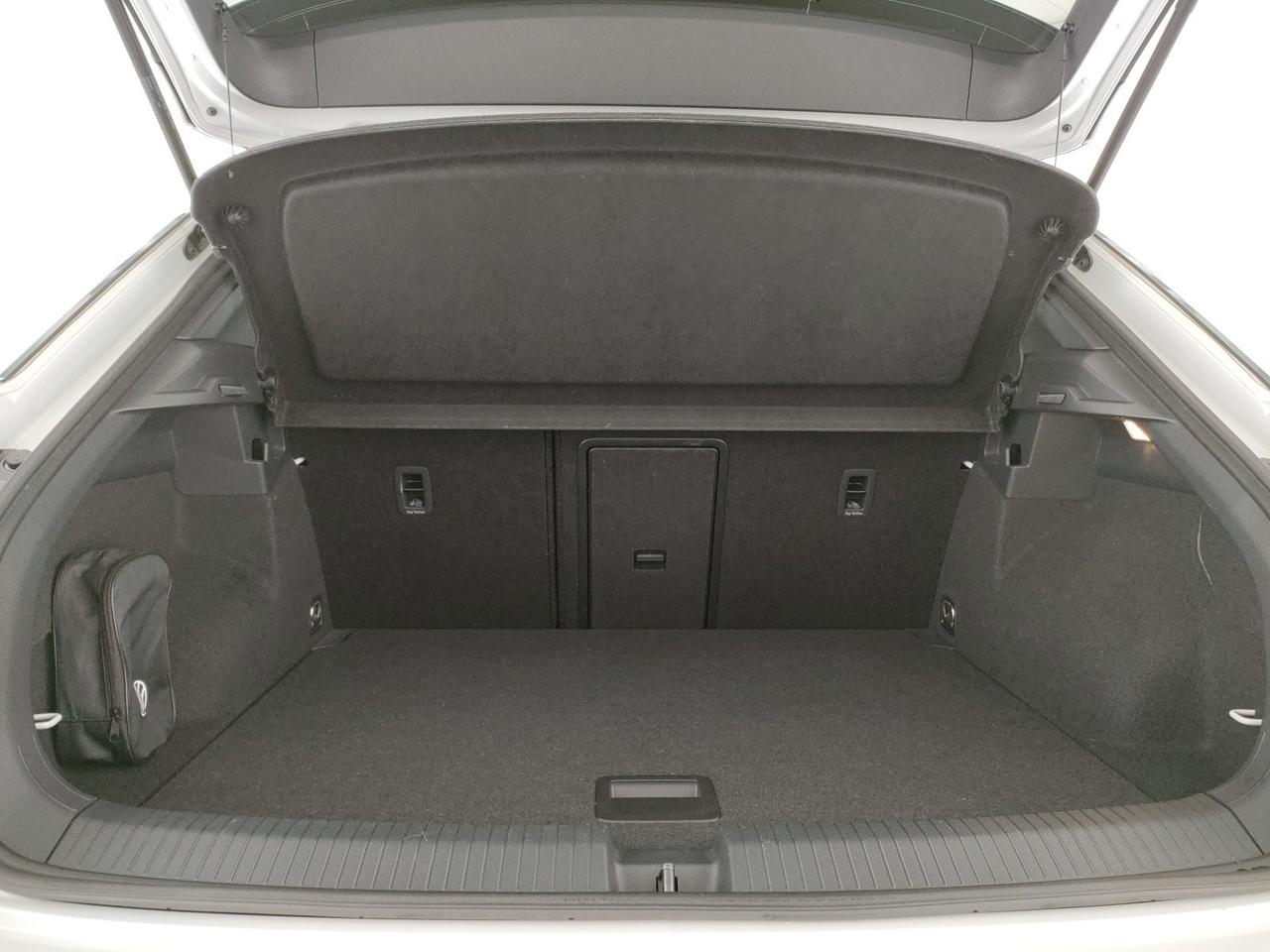 Volkswagen T-Roc 2.0 tdi r-line 150cv dsg