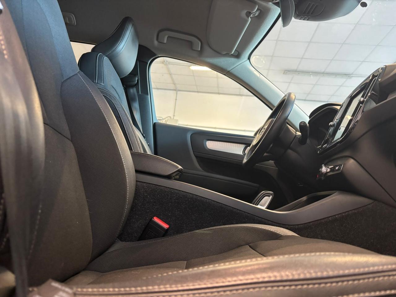 Volvo XC40 MOMENTUM PRO D3 AWD Geartronic