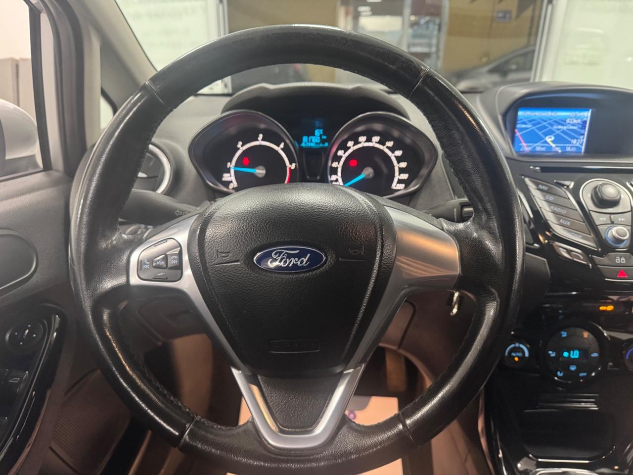 Ford Fiesta 1.5 TDCi 75CV 5 porte Titanium