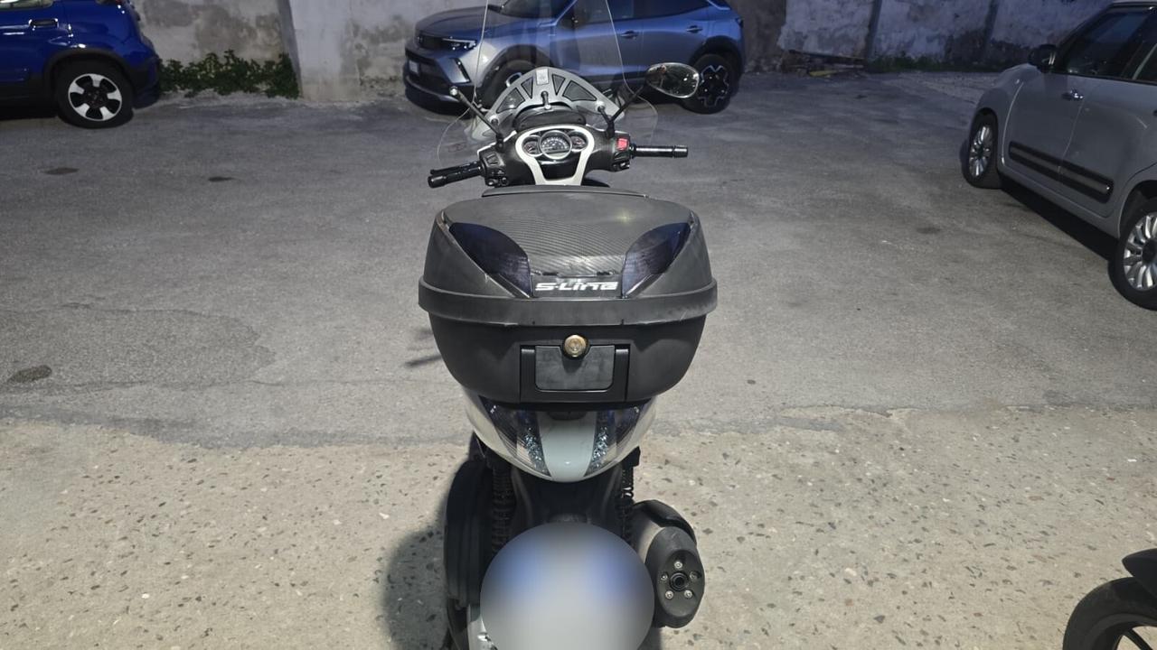 PIAGGIO BEVERLY 350 DEL 2013 USATO