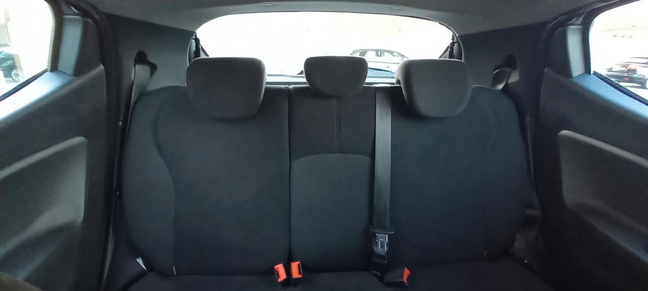 Lancia Ypsilon Benzina cc. 1.242 - 5 Porte 5 Posti UTILIZZABILE ANCHE PER I NEOPATENTATI.