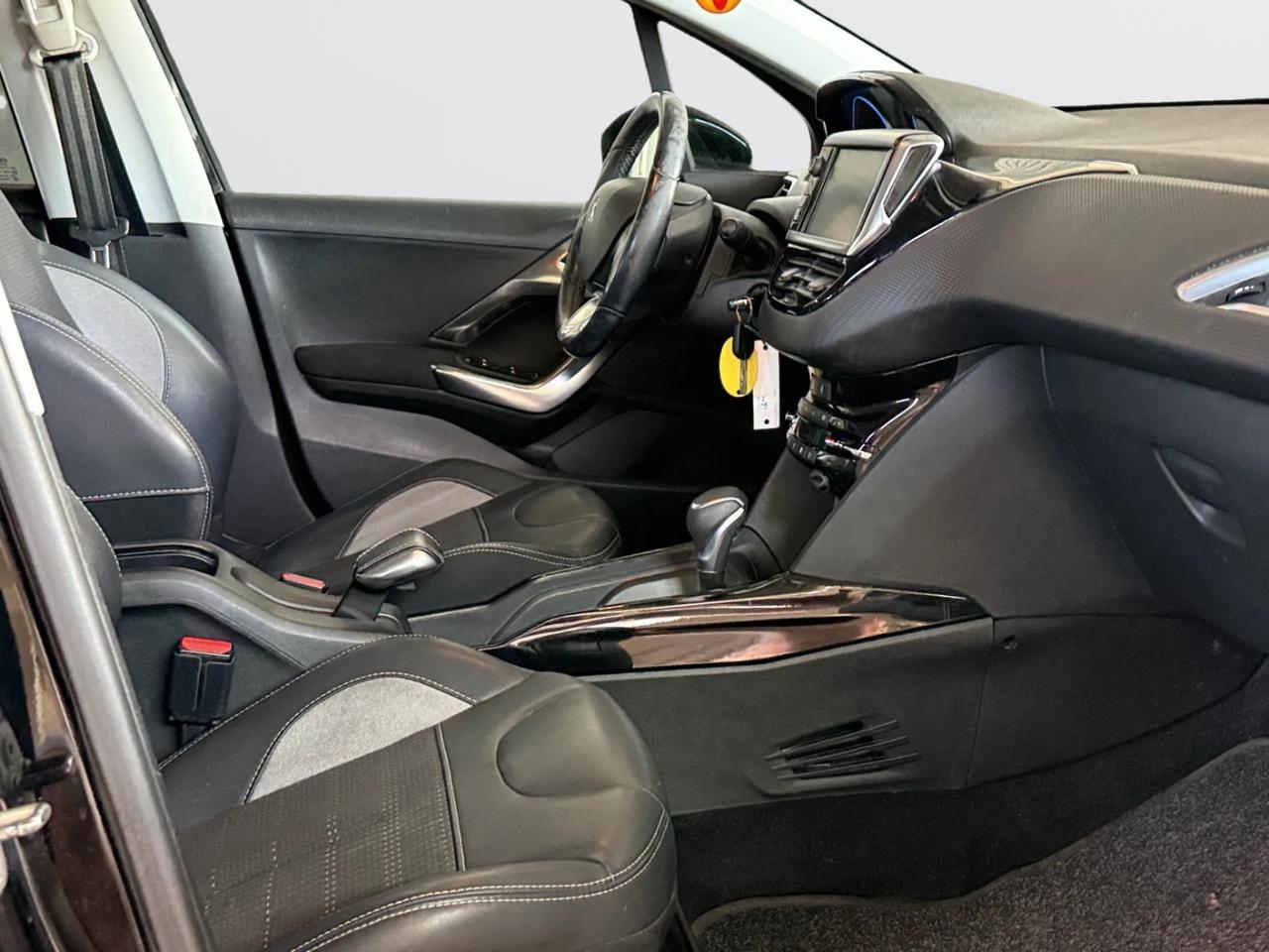 Peugeot 2008*1.2*110CV*AUTOMATICA***