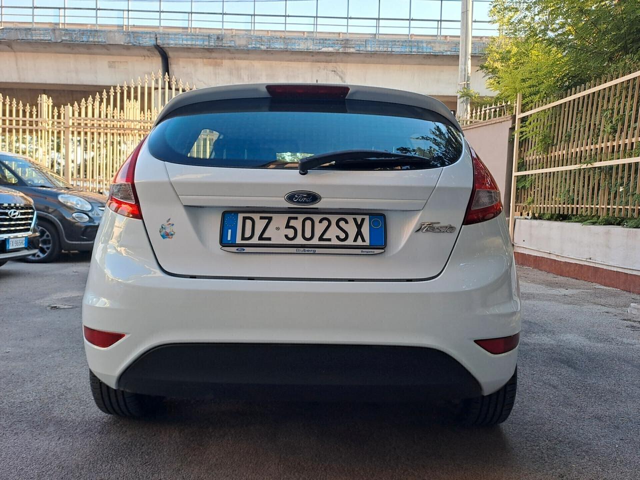 Ford Fiesta 1.4 5 porte Bz.- GPL Titanium