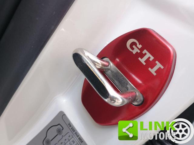 VOLKSWAGEN Polo 2.0 TSI DSG GTI