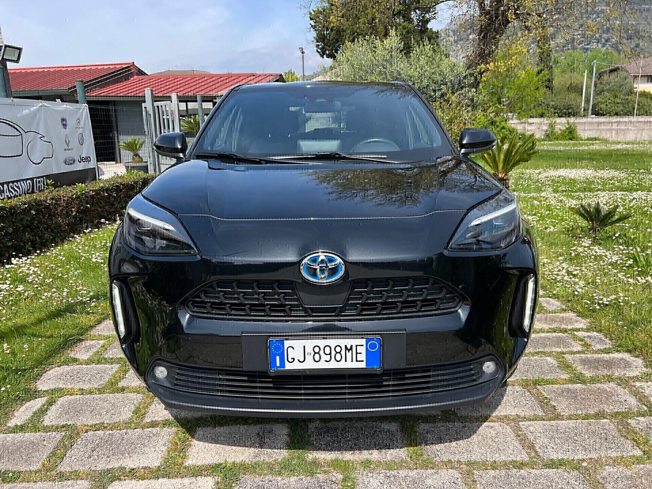 Toyota Yaris Cross 1.5Hybrid E-CVT AWD-2022