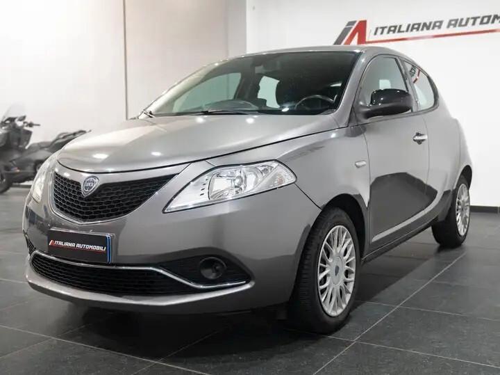 Lancia Ypsilon 1.2 69 CV 5 porte Gold