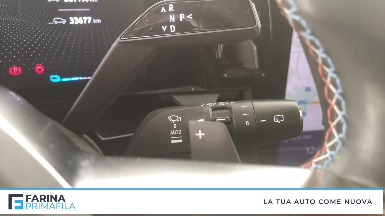 RENAULT Austral 2023 - Austral 1.2 E-Tech full hybrid Iconic Esprit