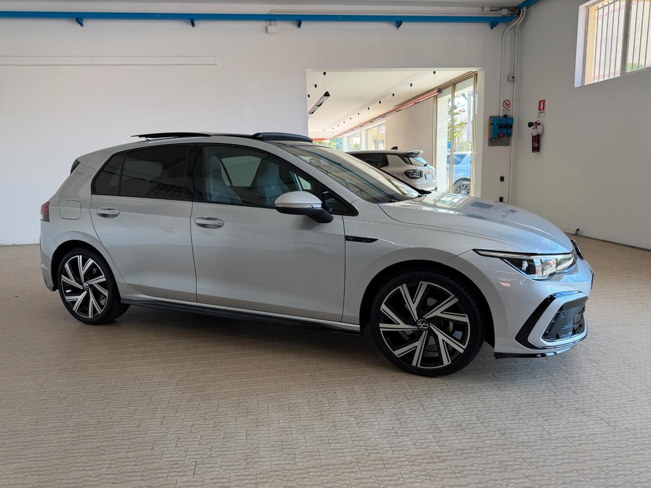 Volkswagen Golf 2.0 TDI 150 CV DSG SCR R-Line