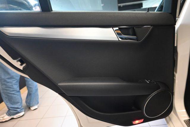 MERCEDES-BENZ C 200 CDI BLUEFF. SPORT 136CV AUTO NAVI CRUISE 17"FULL!!