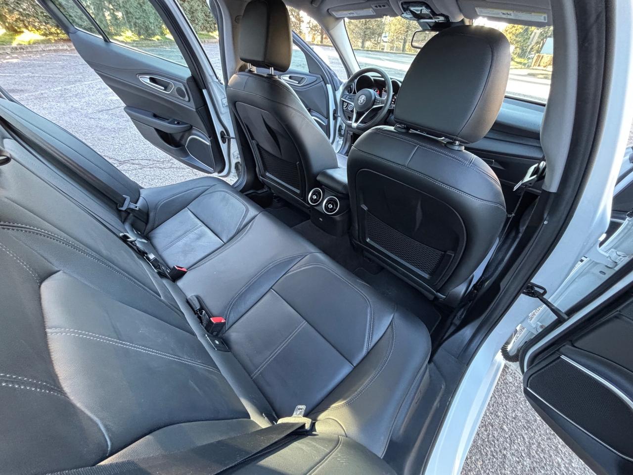 Alfa Romeo Giulia VELOCE Q4 206KW