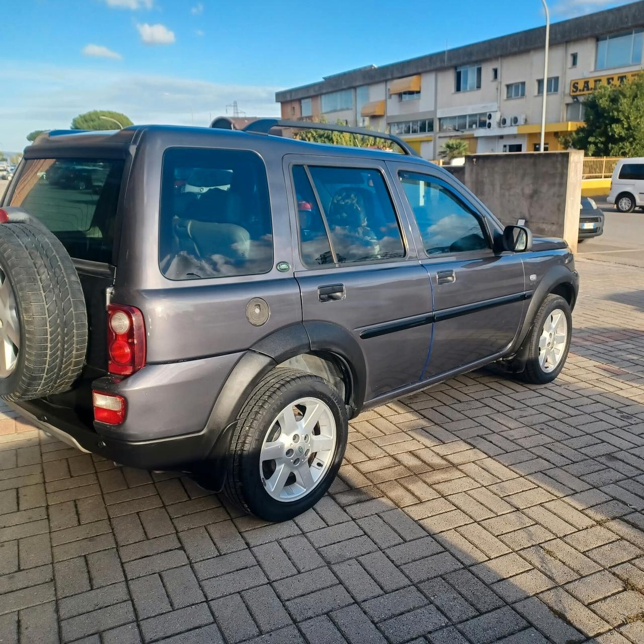 4X4 INDISTRUTTIBILE FREELANDER 2.0 TDI