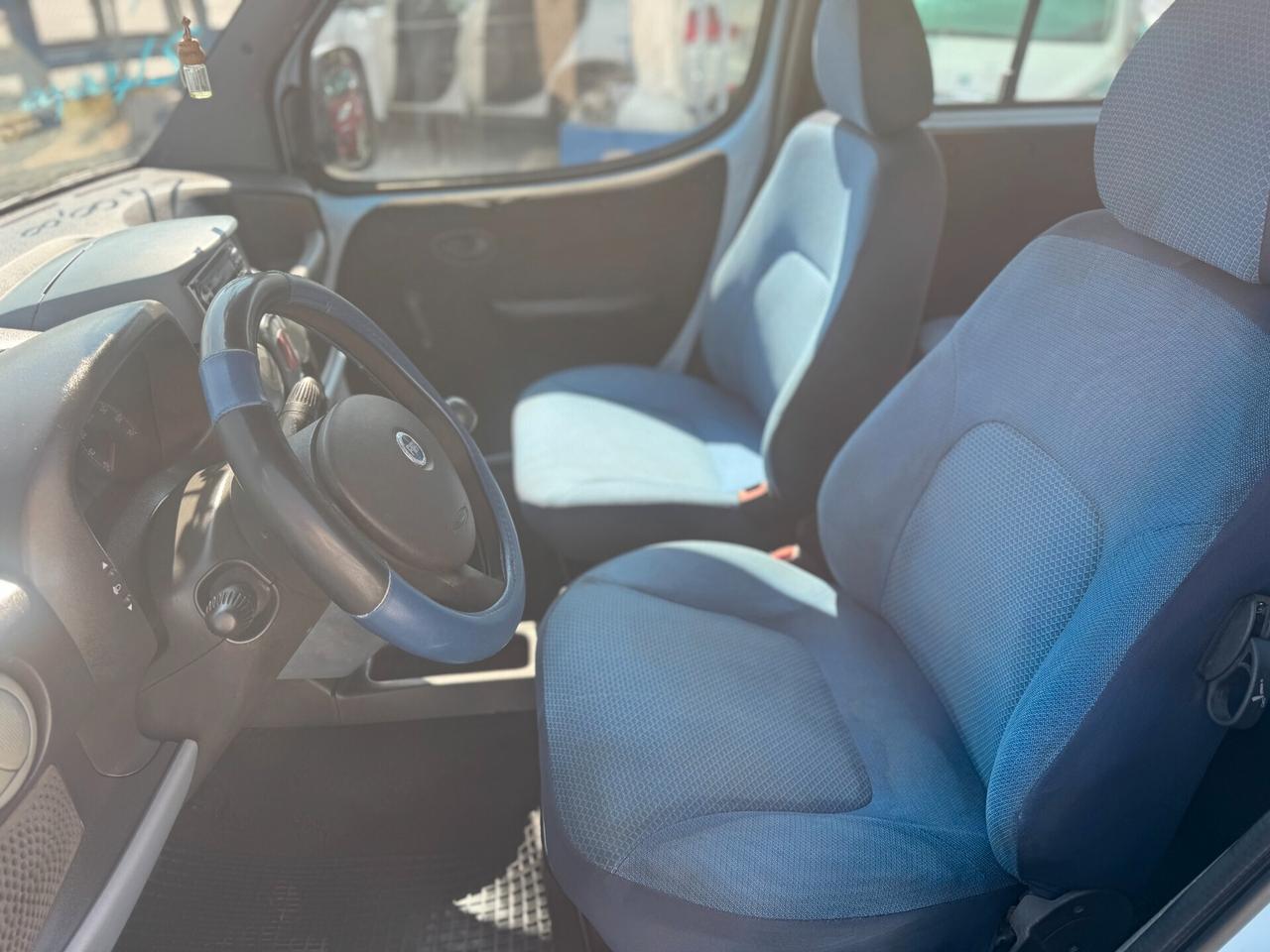 Fiat Doblo 1.3 MJT 4 porte (vettura)