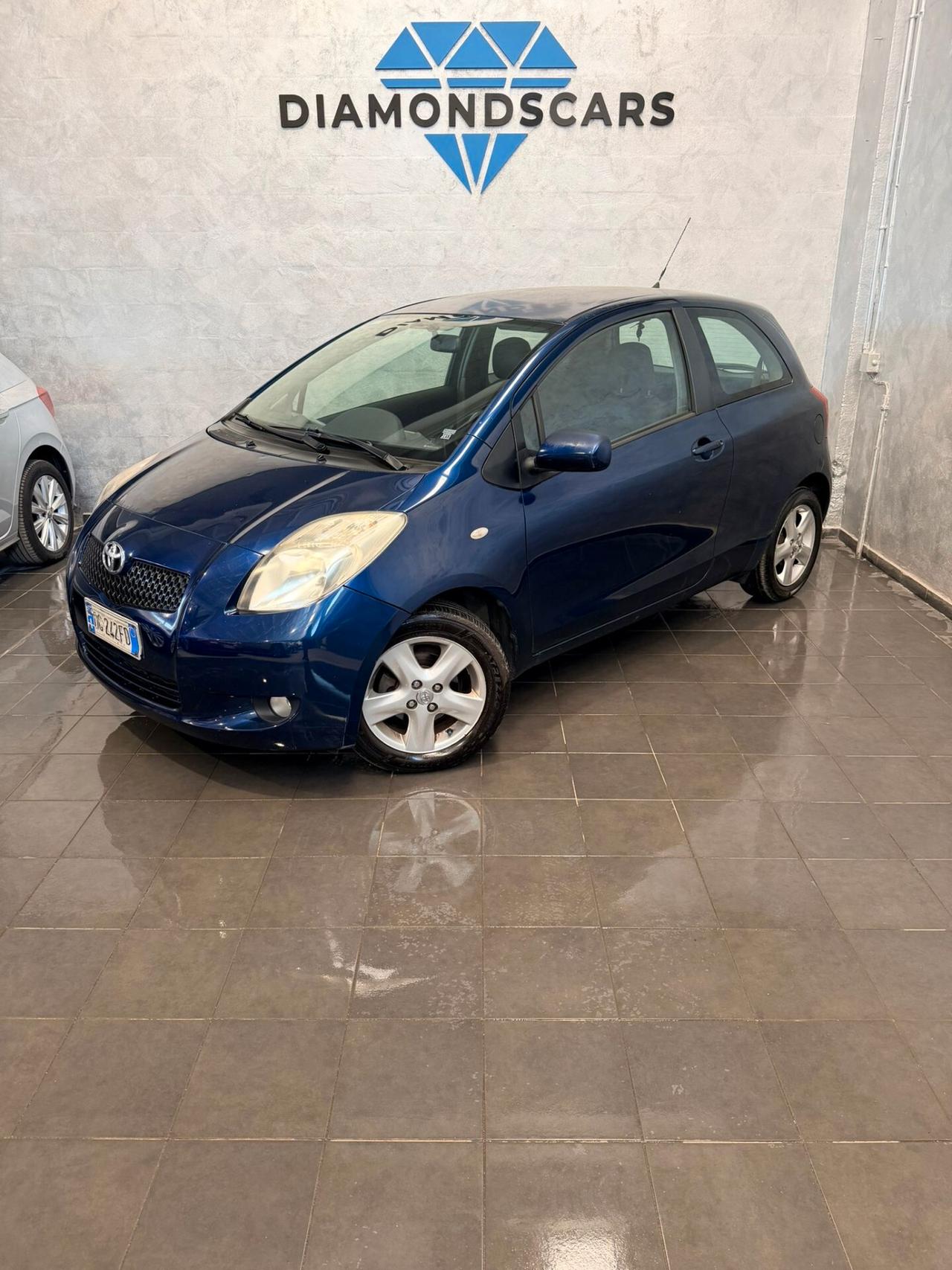 Toyota Yaris 1.0 3 porte FRIZIONE NUOVA!!!