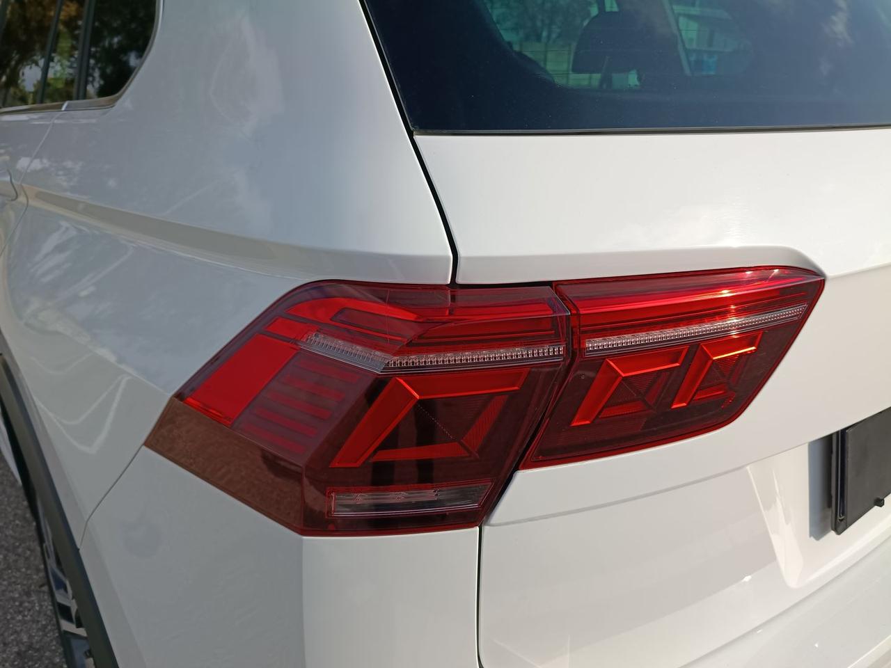 Volkswagen Tiguan R-LINE #50664