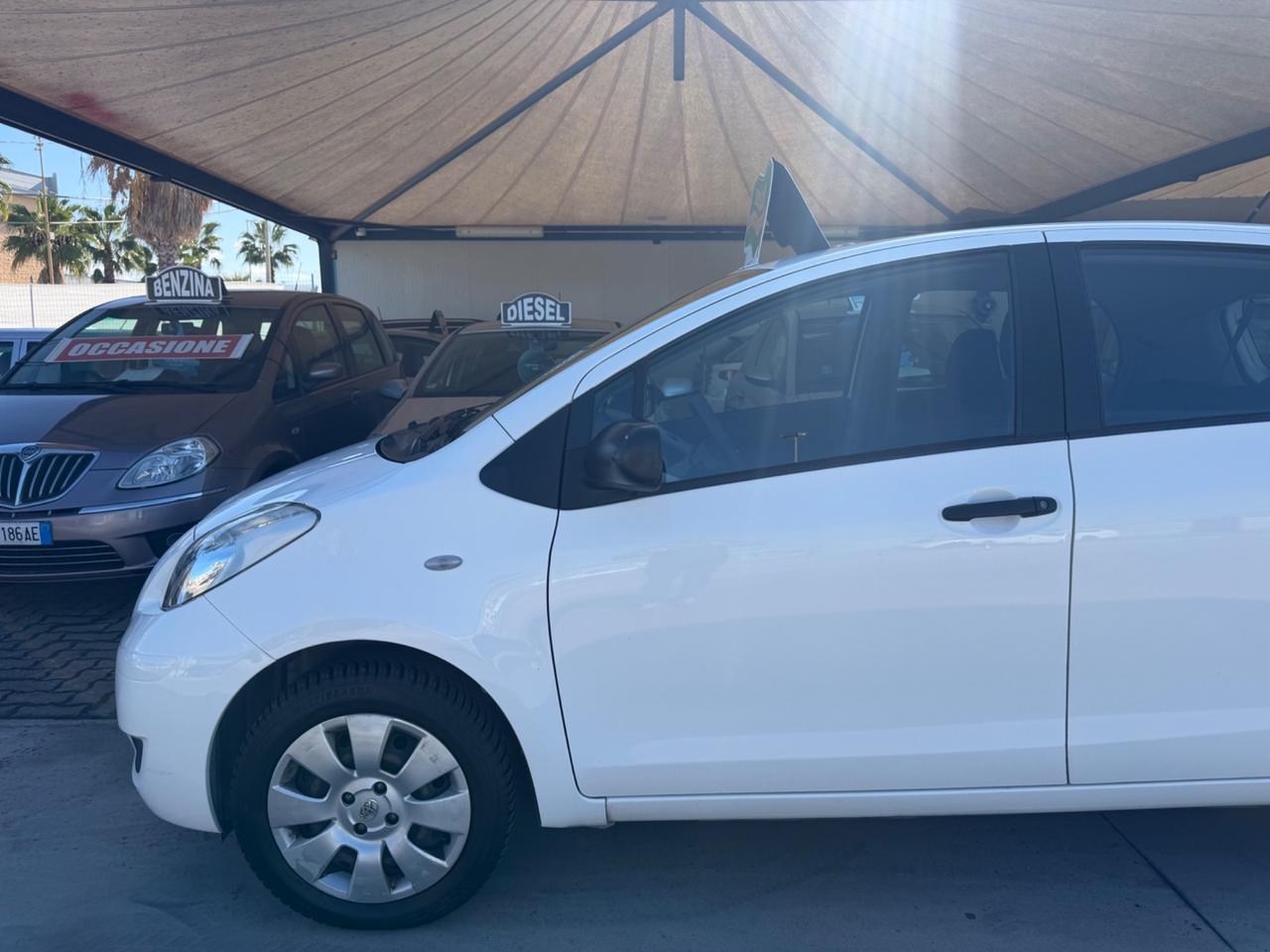 Toyota YARIS 1.0 BENZINA 2010 - SERVICE TOYOTA